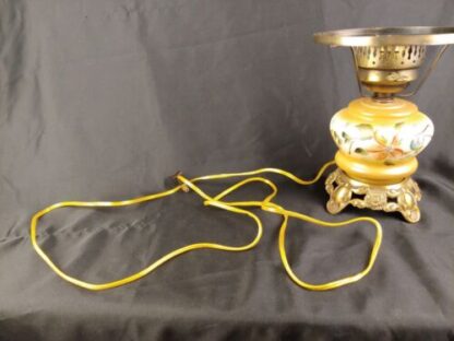 Vintage Electric Hurricane Lamp GWTW 9" Ornate Gold Floral Handpainted 7" Fitter - Image 4