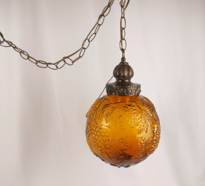 VTG 16" Amber Glass Swag Lamp Grape Motif Hanging Ceiling Chain MCM Accent - Image 11