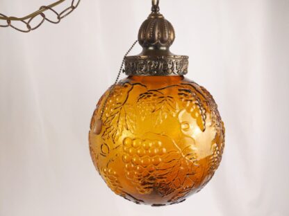 VTG 16" Amber Glass Swag Lamp Grape Motif Hanging Ceiling Chain MCM Accent - Image 12