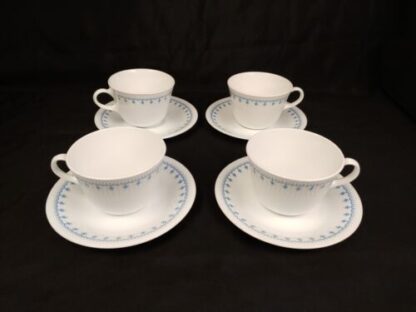 VTG Corelle Blue Snowflake Garland Set Of 4 Coffee Tea Cups & Saucers 8 Piece