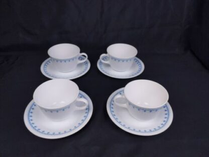 VTG Corelle Blue Snowflake Garland Set Of 4 Coffee Tea Cups & Saucers 8 Piece - Image 2