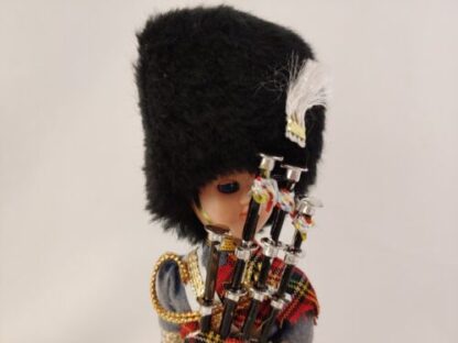 VTG 8.5" Scottish Doll Tartan Bagpipes Kilt Sleepy Eyes Hard Plastic In Tube Blk - Image 5