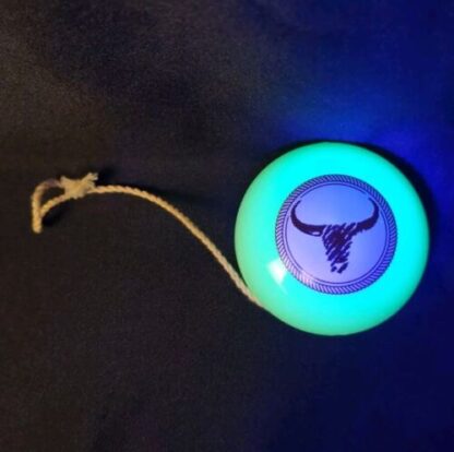 VTG Avon Wild Country Glow In The Dark Yo-Yo Cattle Skull Promo White Plastic UV