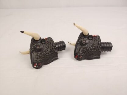 2 VTG Molded Plastic Bull Cattle Head Decanter Stoppers For Liquor Bottle 3/4 - Image 4