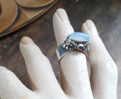 Sajen Sterling Silver 925 Moonstone Ring Size 9.5 Open Back Band 16.86g - Image 3